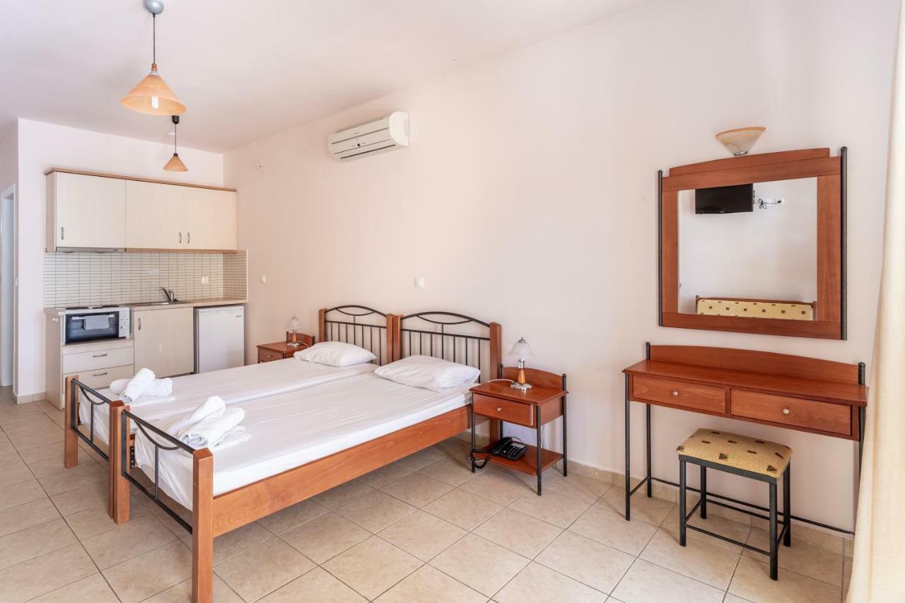 Hotel Aphrodite Stoúpa Esterno foto