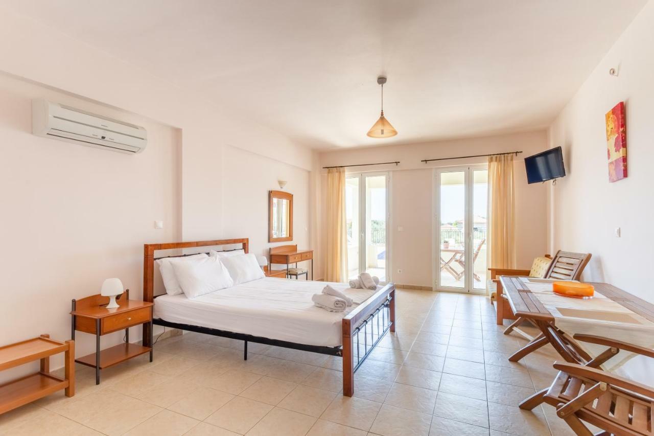Hotel Aphrodite Stoúpa Esterno foto