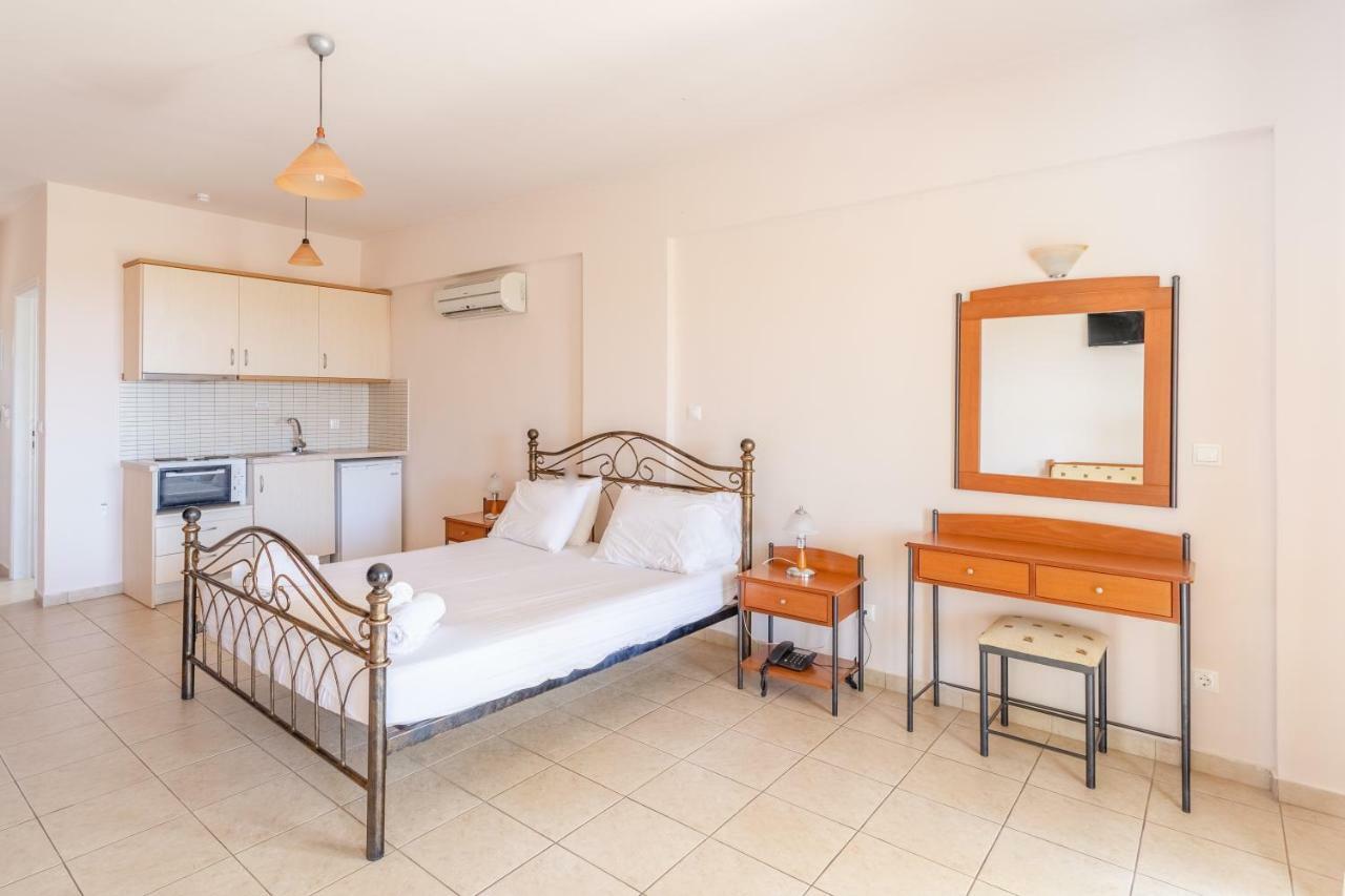 Hotel Aphrodite Stoúpa Esterno foto